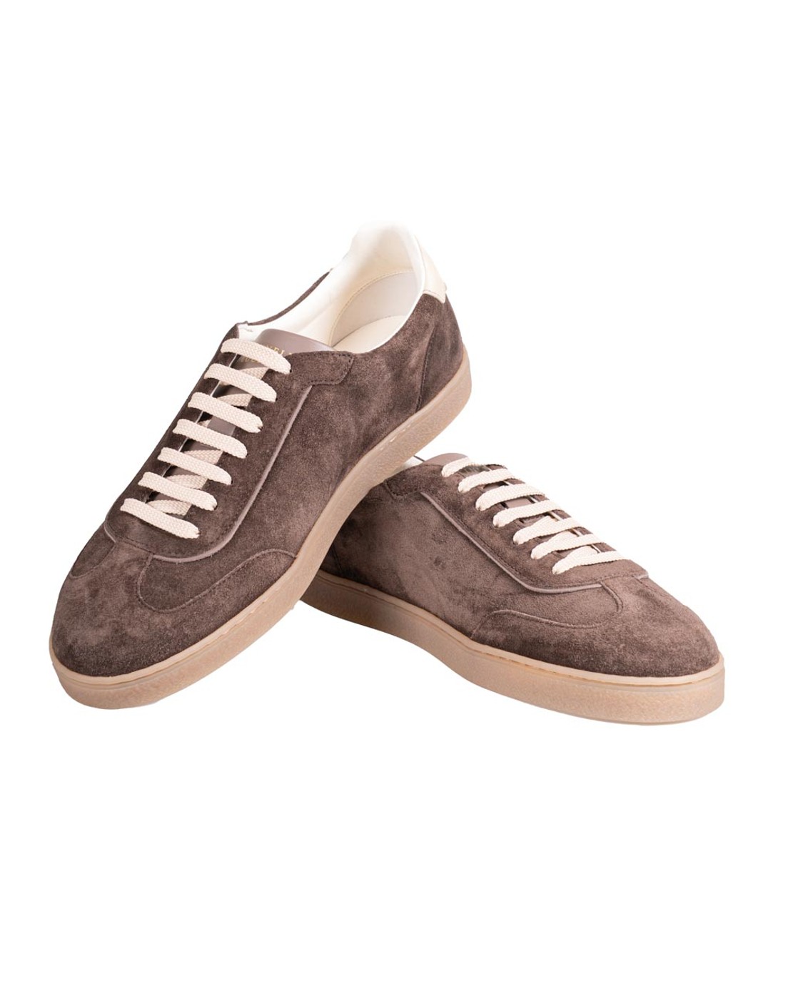 shop BRUNELLO CUCINELLI  Scarpa: Brunello Cucinelli sneakers in camoscio.
Chiusura con lacci piatti in cotone.
Fodera in pelle.
Fondo in gomma.
Composizione: 100% Pelle.
Fabbricato in Italia.. MZUSGGJ336-CRT46 number 3033786
